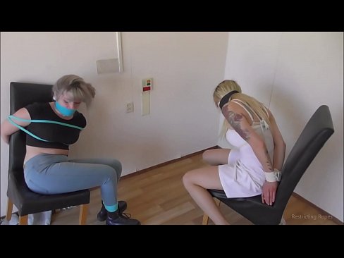 ❤️ Viciado / amarrado e amordaçado / donzela em apuros Porno doméstico em porno pt.hentaibar.ru ❌️❤